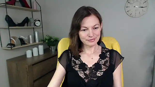 VivianWILD online show from February 2025 10:04:02 AM