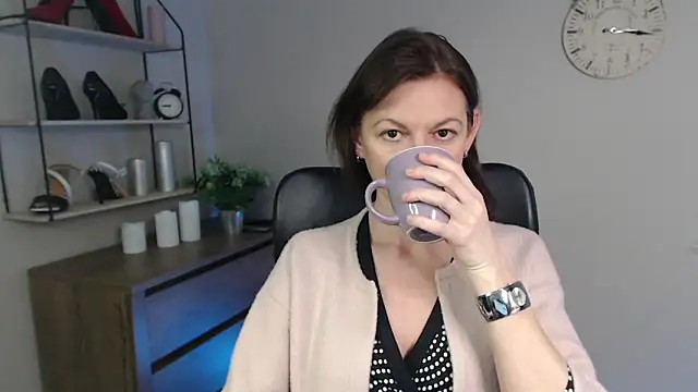 VivianWILD online show from March 2025 09:58:02 AM