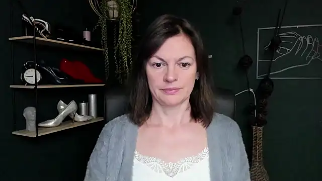 VivianWILD online show from March 2025 06:36:01 AM