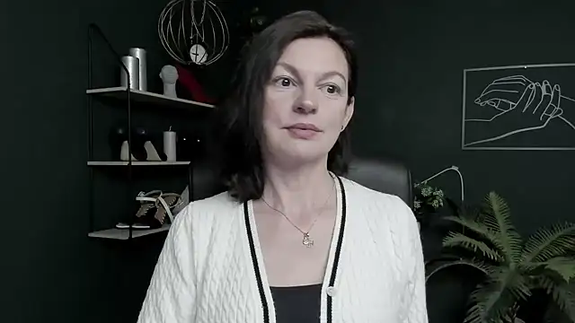 VivianWILD online show from July 2026 05:10:02 AM