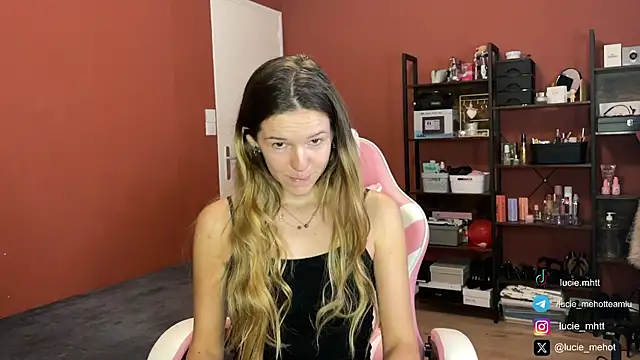 lucie mehott online show from March 2025 10:17:01 AM