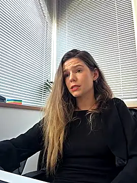 lucie mehott online show from March 2026 10:19:02 AM