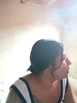 Giselabrunette25 online show from November 2025 03:49:01 PM