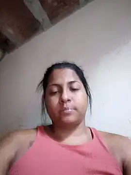 Giselabrunette25 online show from April 2026 10:15:01 PM