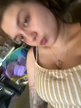 itzcheyduh online show from April 2026 04:54:02 PM