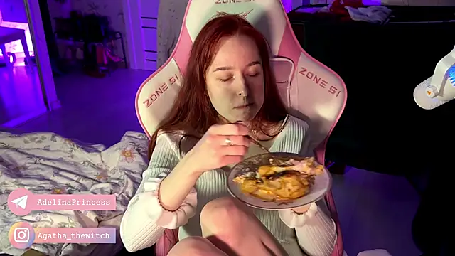 Snapshot of pearl_princess_ chatting on December 2024 02:30:02 AM pearl princess online show from December 2024 02:30:02 AM