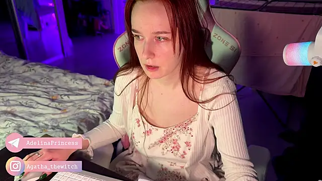 Snapshot of pearl_princess_ chatting on December 2024 07:35:01 PM pearl princess online show from December 2024 07:35:01 PM