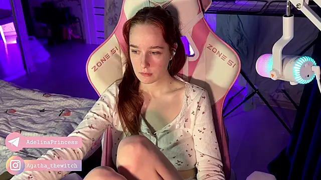 Snapshot of pearl_princess_ chatting on February 2025 09:38:01 PM pearl princess online show from February 2025 09:38:01 PM