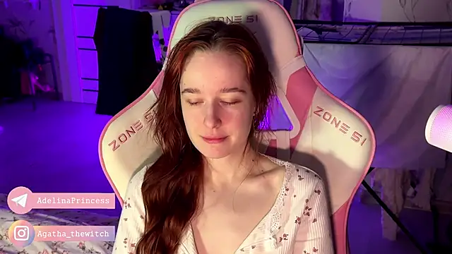 Snapshot of pearl_princess_ chatting on March 2025 03:32:02 AM pearl princess online show from March 2025 03:32:02 AM