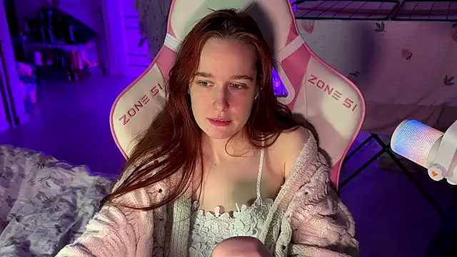 Snapshot of pearl_princess_ chatting on March 2025 12:06:02 AM pearl princess online show from March 2025 12:06:02 AM