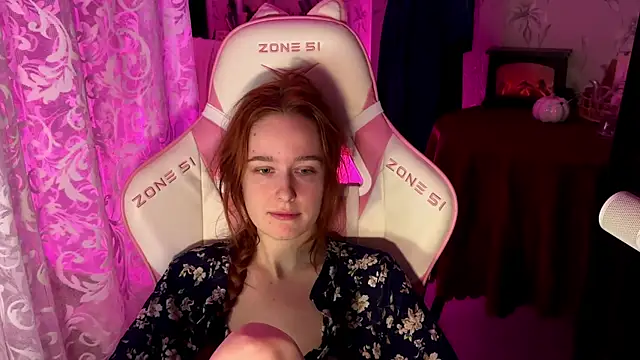 Snapshot of pearl_princess_ chatting on October 2025 11:33:02 AM pearl princess online show from October 2025 11:33:02 AM