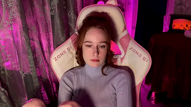 Snapshot of pearl_princess_ chatting on October 2025 01:57:02 PM pearl princess online show from October 2025 01:57:02 PM