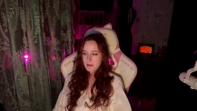 Snapshot of pearl_princess_ chatting on January 2026 10:03:02 PM pearl princess online show from January 2026 10:03:02 PM