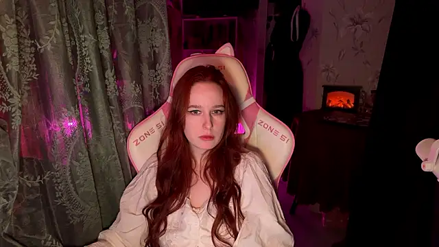 Snapshot of pearl_princess_ chatting on January 2026 11:30:01 PM pearl princess online show from January 2026 11:30:01 PM