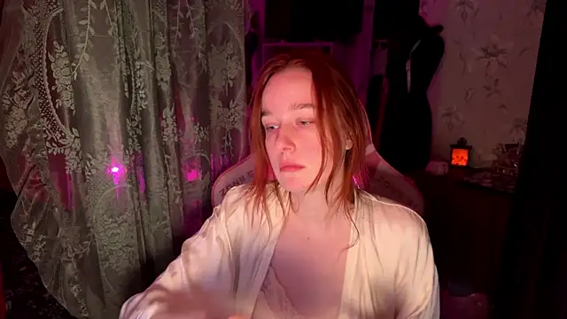 Snapshot of pearl_princess_ chatting on February 2026 09:51:01 PM pearl princess online show from February 2026 09:51:01 PM