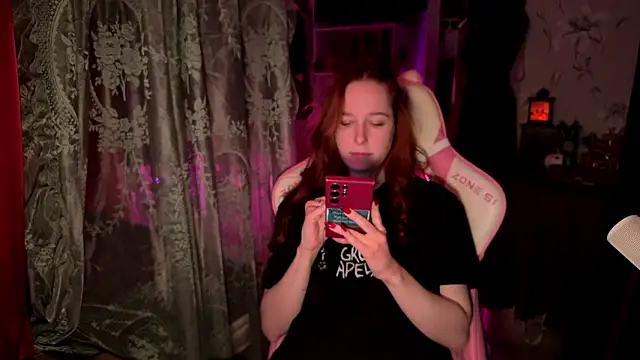 Snapshot of pearl_princess_ chatting on February 2026 12:04:02 AM pearl princess online show from February 2026 12:04:02 AM