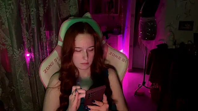 Snapshot of pearl_princess_ chatting on July 2026 09:16:01 PM pearl princess online show from July 2026 09:16:01 PM