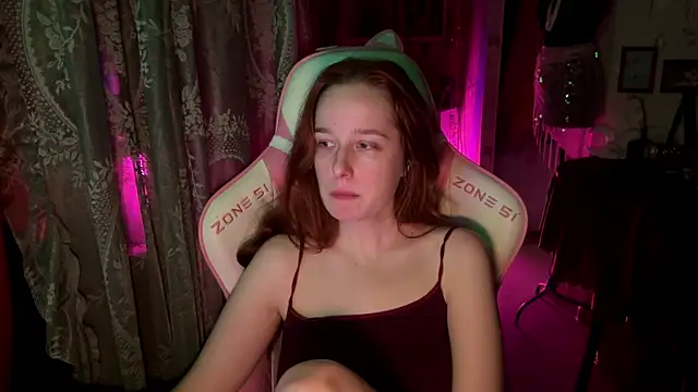 Snapshot of pearl_princess_ chatting on July 2026 12:31:01 AM pearl princess online show from July 2026 12:31:01 AM