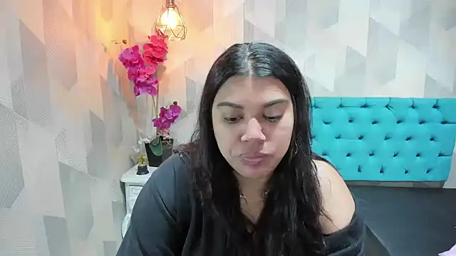 Snapshot of LindaBreeS chatting on March 2026 03:50:02 PM LindaBreeS online show from March 2026 03:50:02 PM