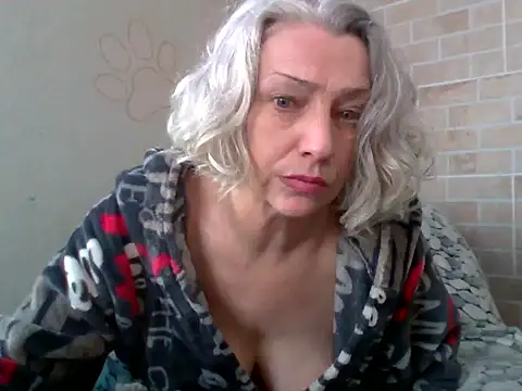 Lorie Carrie online show from February 2026 10:00:02 AM