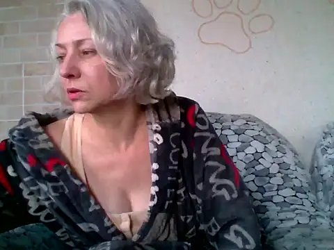 Lorie Carrie online show from April 2026 10:29:01 AM