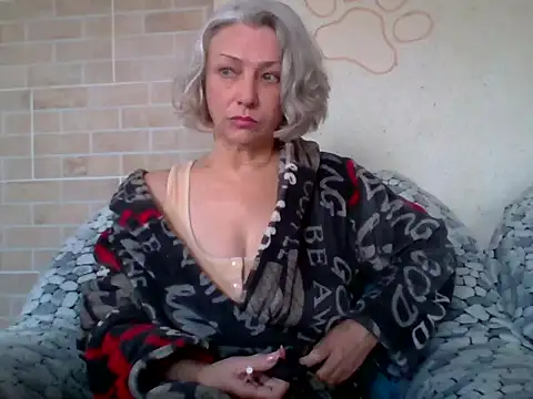 Lorie Carrie online show from April 2026 08:28:01 AM