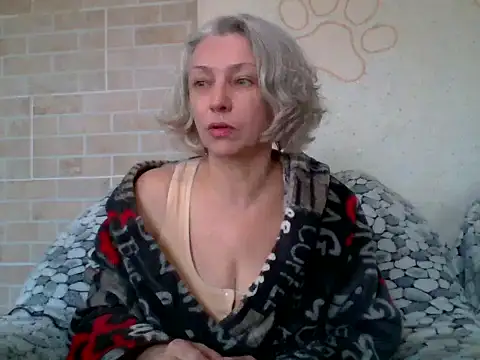 Lorie Carrie online show from April 2026 09:19:02 AM