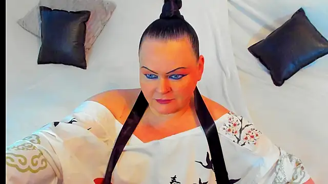 MilanaBiegert online show from December 2024 11:29:01 AM