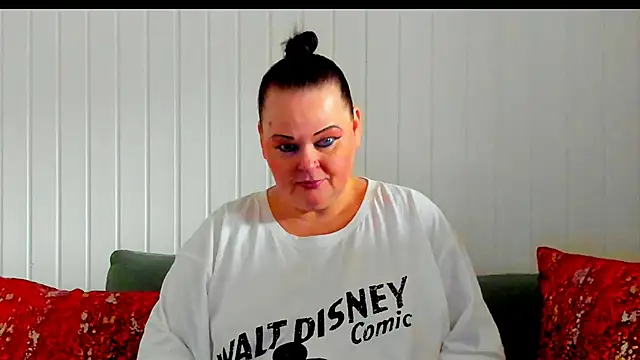 Snapshot of MilanaBiegert chatting on January 2026 11:14:02 AM MilanaBiegert online show from January 2026 11:14:02 AM