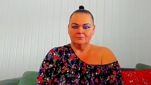 Snapshot of MilanaBiegert chatting on February 2026 11:35:02 AM MilanaBiegert online show from February 2026 11:35:02 AM