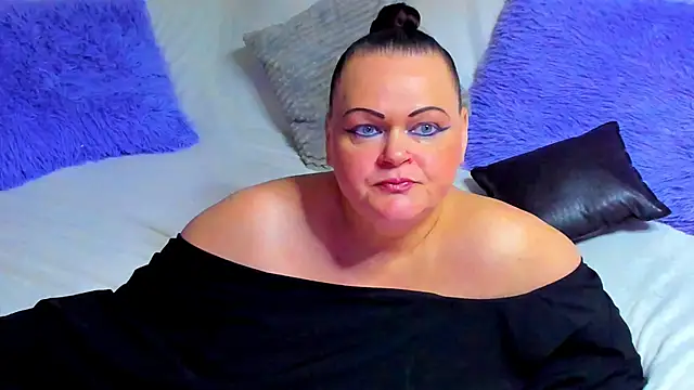 Snapshot of MilanaBiegert chatting on May 2026 07:11:01 PM MilanaBiegert online show from May 2026 07:11:01 PM