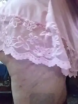 Snapshot of Lucia8600 chatting on November 2025 08:31:01 PM Lucia8600 online show from November 2025 08:31:01 PM