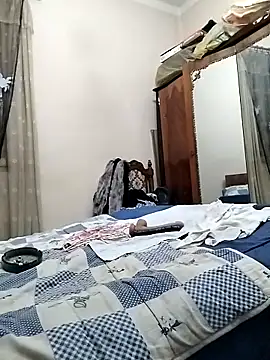 Snapshot of Lucia8600 chatting on February 2026 09:40:02 PM Lucia8600 online show from February 2026 09:40:02 PM