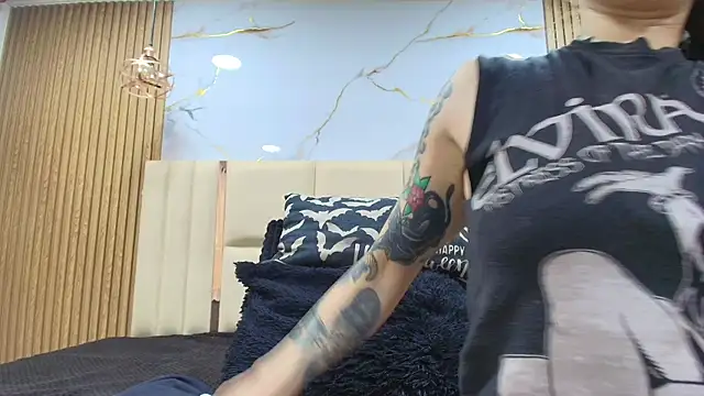 Naughty Kittenm online show from July 2026 11:18:01 AM