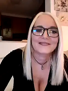 kikkastar online show from January 2025 08:03:02 PM