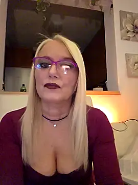 kikkastar online show from November 2025 08:57:01 PM