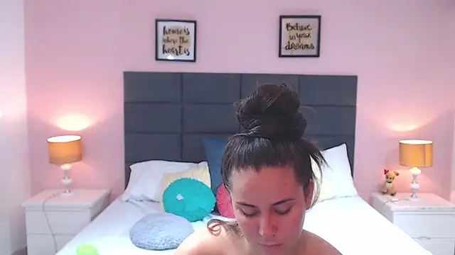 MadisonJenner online show from February 2025 03:21:01 PM