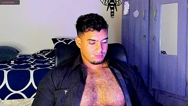 Big furry bear13 online show from February 2025 07:13:02 AM