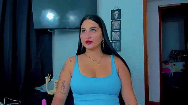 sunshine uwu22 online show from November 2025 06:44:02 PM