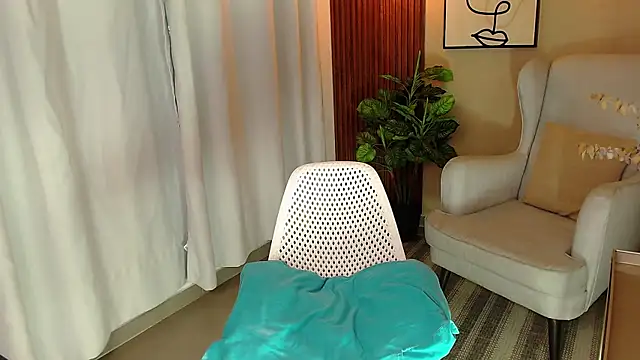 Snapshot of angela_santana_ chatting on December 2024 06:09:02 PM angela santana online show from December 2024 06:09:02 PM