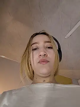 MollyCruz online show from December 2025 10:33:01 AM