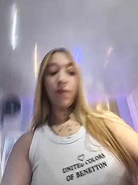 MollyCruz online show from December 2025 10:44:02 AM