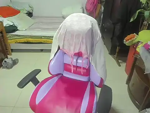 Mrs mommy  online show from March 2025 05:06:01 PM