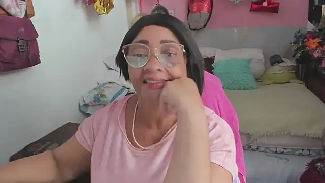 Mrs mommy  online show from March 2026 09:20:02 PM