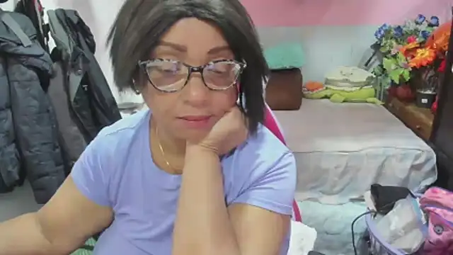 Snapshot of Mrs_mommy_ chatting on May 2026 07:20:02 PM Mrs mommy online show from May 2026 07:20:02 PM