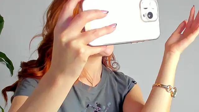 Bellacrox online show from February 2026 04:02:01 AM