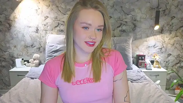 Aurora Golden1 online show from November 2025 04:30:02 PM