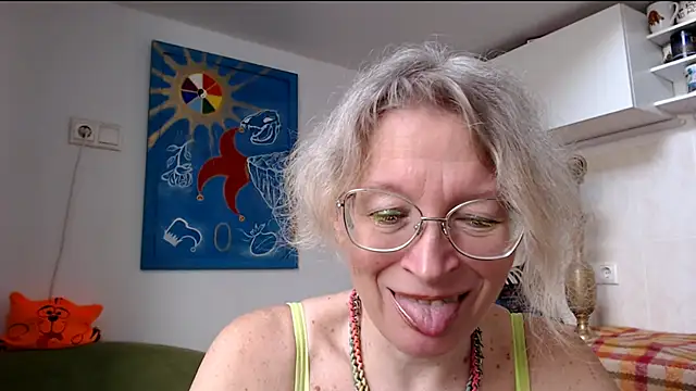 Snapshot of Zosya1111 chatting on February 2025 09:05:02 AM Zosya1111 online show from February 2025 09:05:02 AM