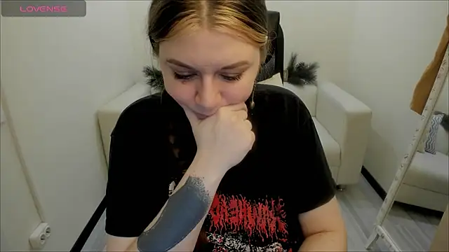 AlisaBacker online show from December 2024 02:22:02 AM