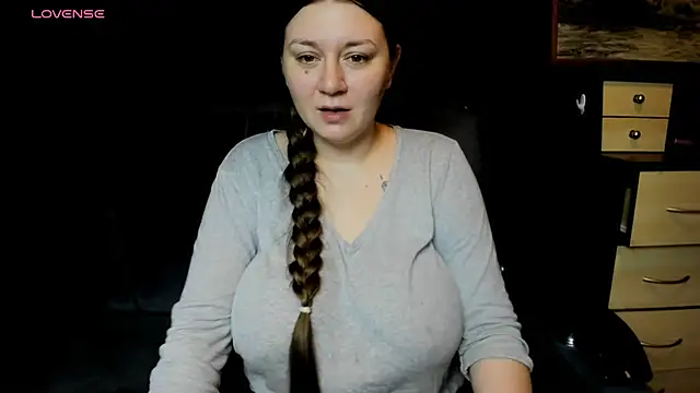 Snapshot of AlisaBacker chatting on June 2026 08:13:02 PM AlisaBacker online show from June 2026 08:13:02 PM
